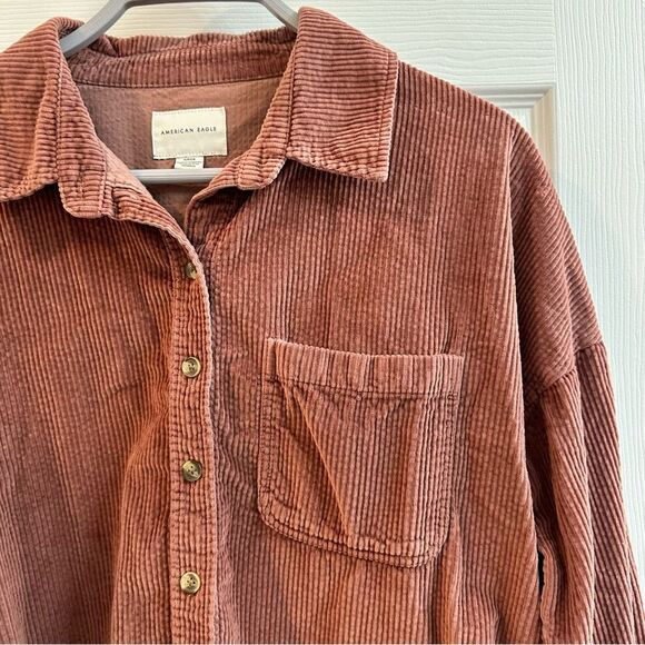 American Eagle Cropped Corduroy Button-Up Shirt size small - Picture 7 of 10